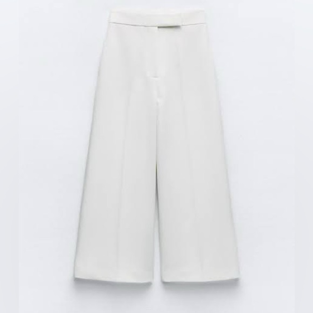 Elegant White Women's Vest & Pant Set - Picture 4 of 11